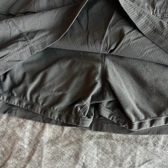 Lululemon Skort Size 8 - Picture 5 of 7